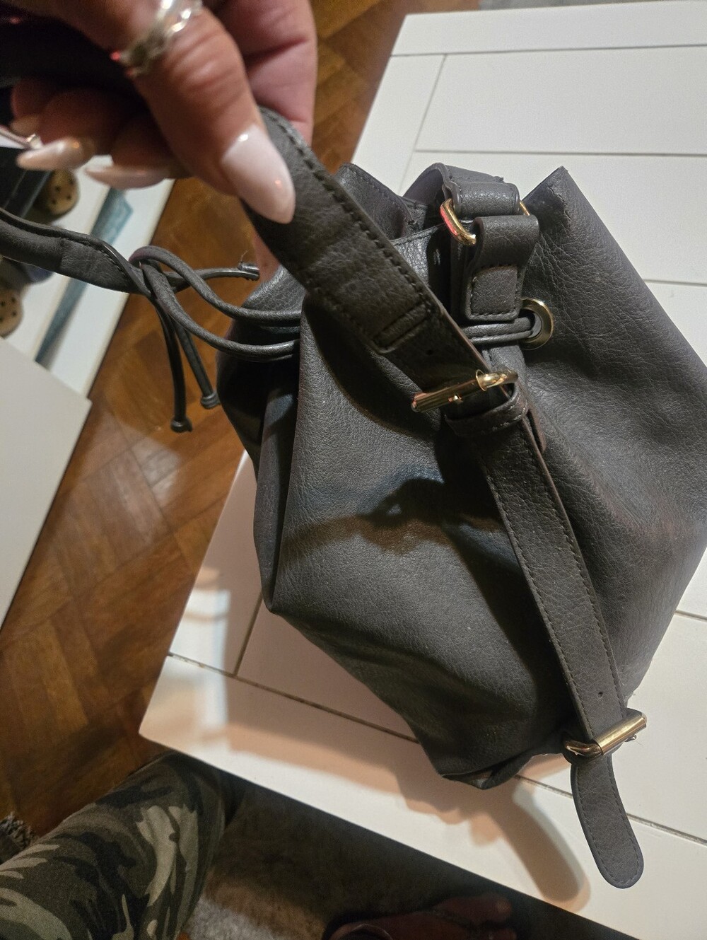 Classic Skate Grey Drawstring Bucket Bag - Women Nwot - Picture 4 of 6